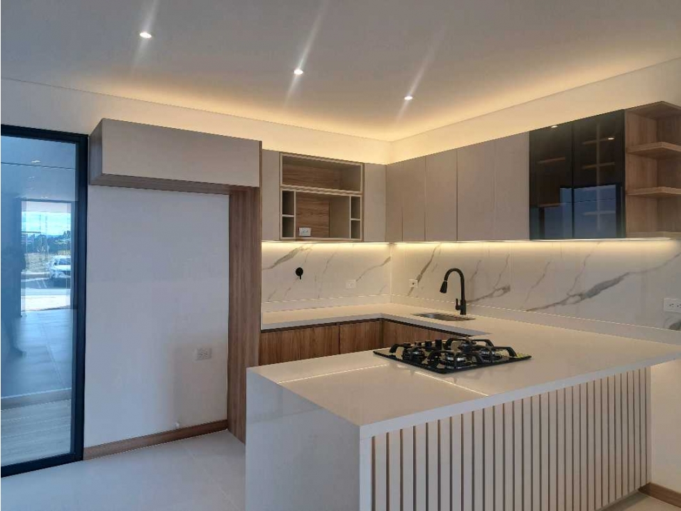 VENDO CASA EN RIONEGRO ANTIOQUIA