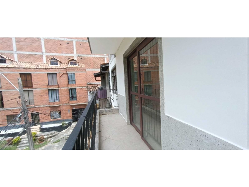VENDO CASA EN ROSALES PROPIDAD HORIZONTAL CON TERRAZA PRIVADA — foto 5