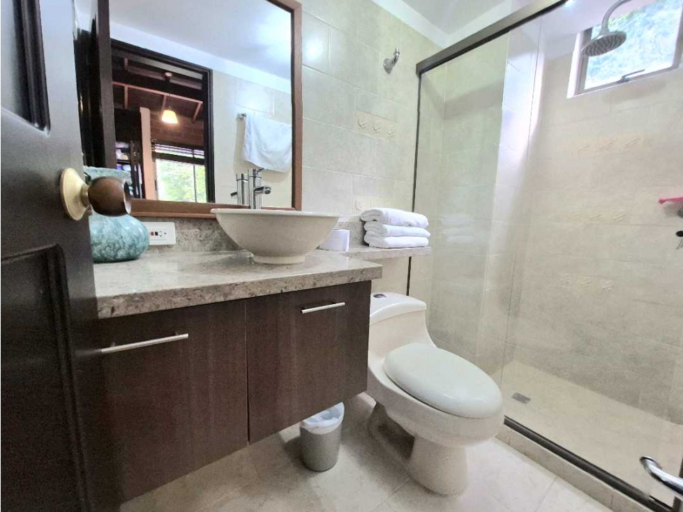 VENDO CASA EN SABANETA, UNIDAD CERRADA SECTOR ALCAZARES — foto 4
