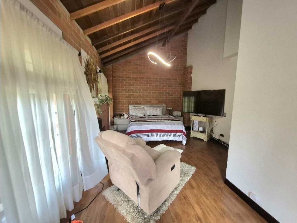 VENDO CASA EN SABANETA, UNIDAD CERRADA SECTOR ALCAZARES — foto 6