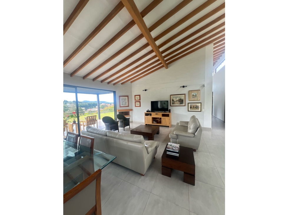 VENDO CASA EN SAJONIA RIONEGRO MUY CERCA DEL AEROPUERTO EN PARCELACIÓN — foto 5