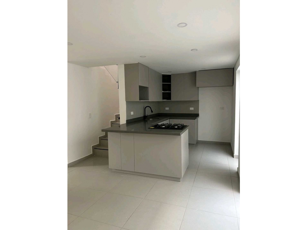VENDO CASA EN SAN ANTONIO DE PEREIRA-RIONEGRO — foto 2