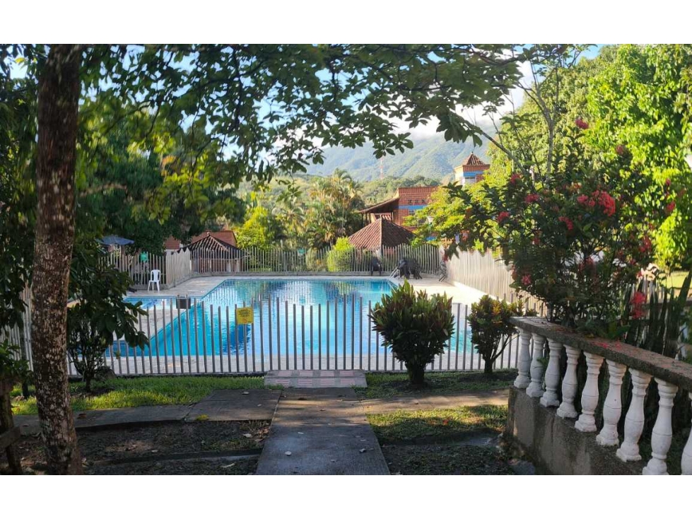 VENDO CASA EN SAN JERONIMO