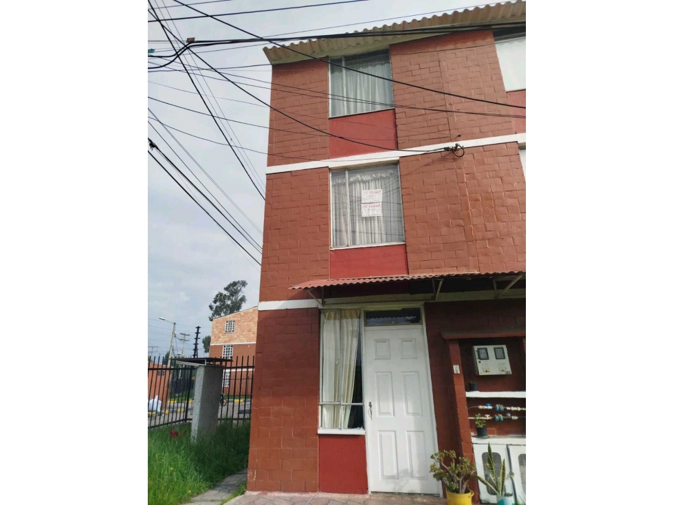 VENDO CASA EN PORTAL DE LA HACIENDA 2 SOACHA — foto 2