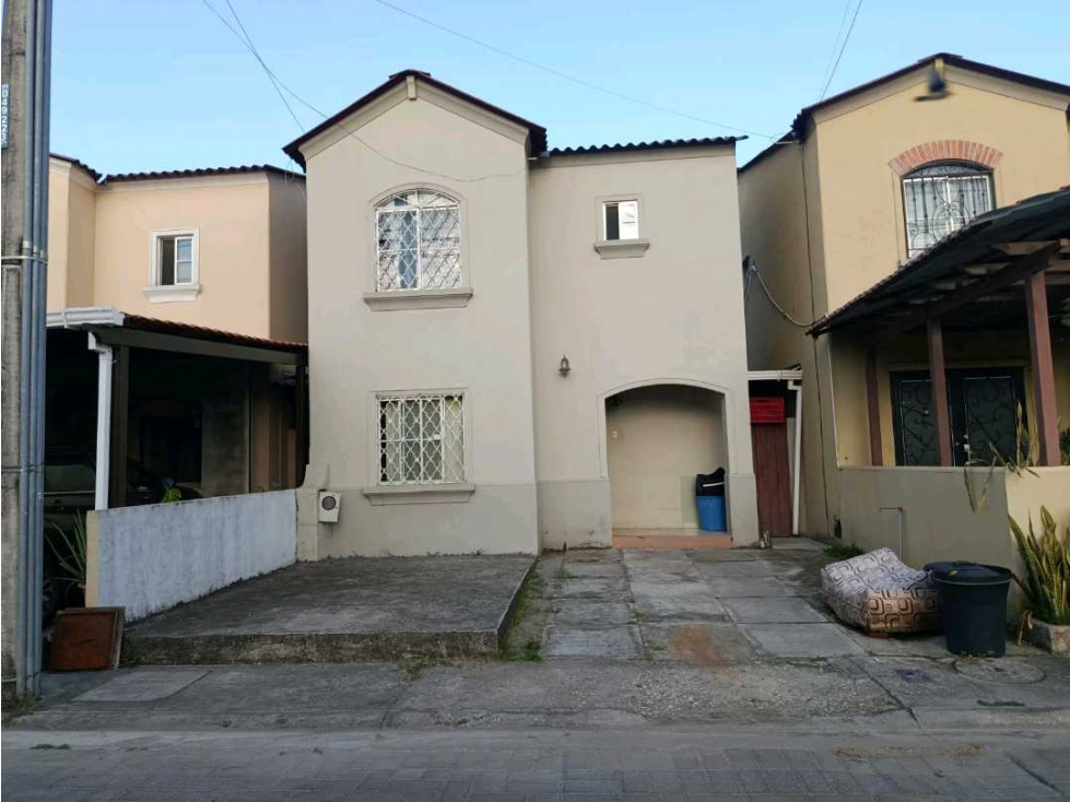 Vendo Casa en Urb de la Rioja Etapa Asturias - 2