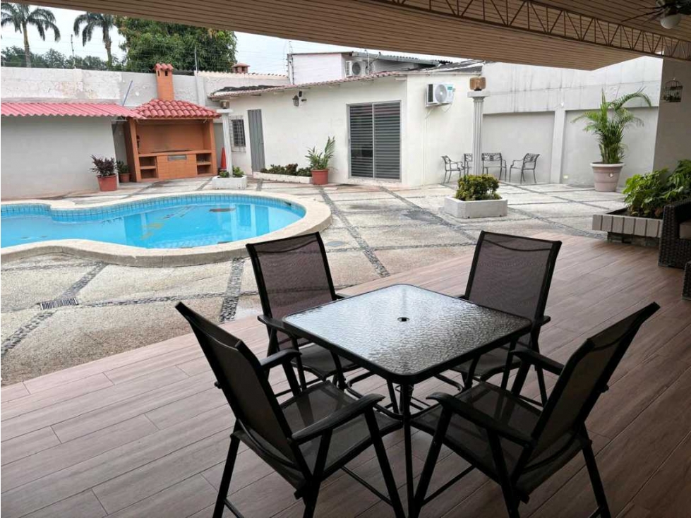 VENDO CASA EN URDESA CENTRAL — foto 5