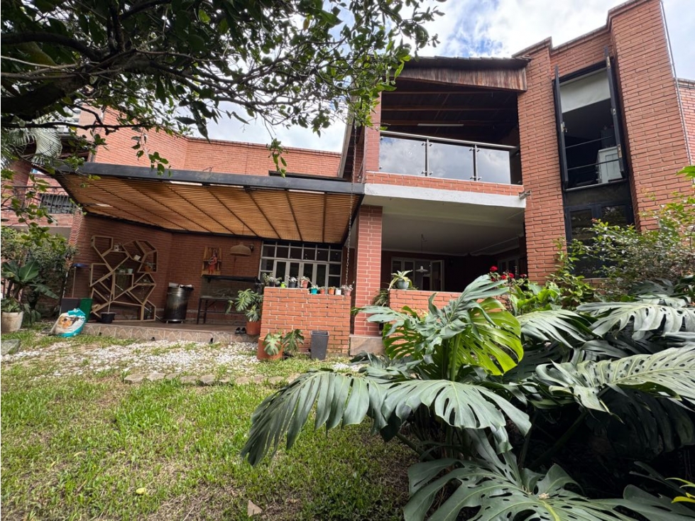Vendo casa en vía linares - El Poblado