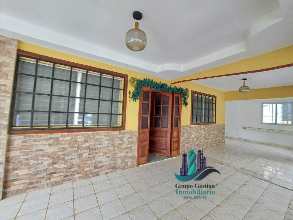 VENDO CASA EN VIA PRINCIPAL LOS ALGARROBOS - 2