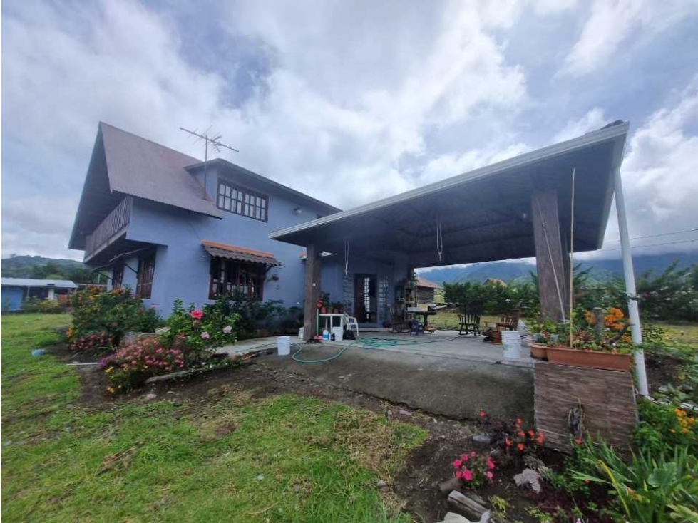 VENDO CASA EN VOLCÁN - 2