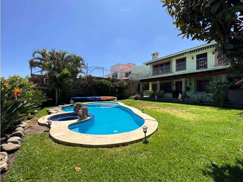 Vendo Casa en Zona Norte de Cuernavaca con jardin y alberca privada