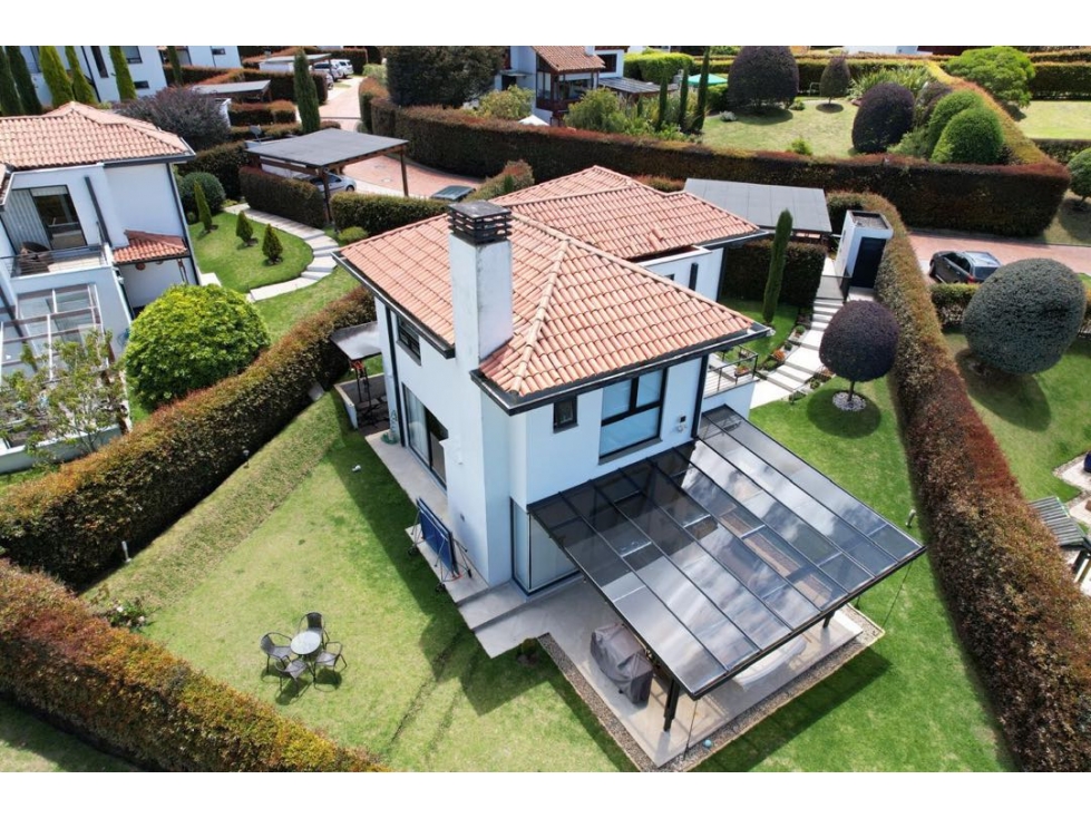 VENDO CASA ENCENILLOS DE SINDAMNOY