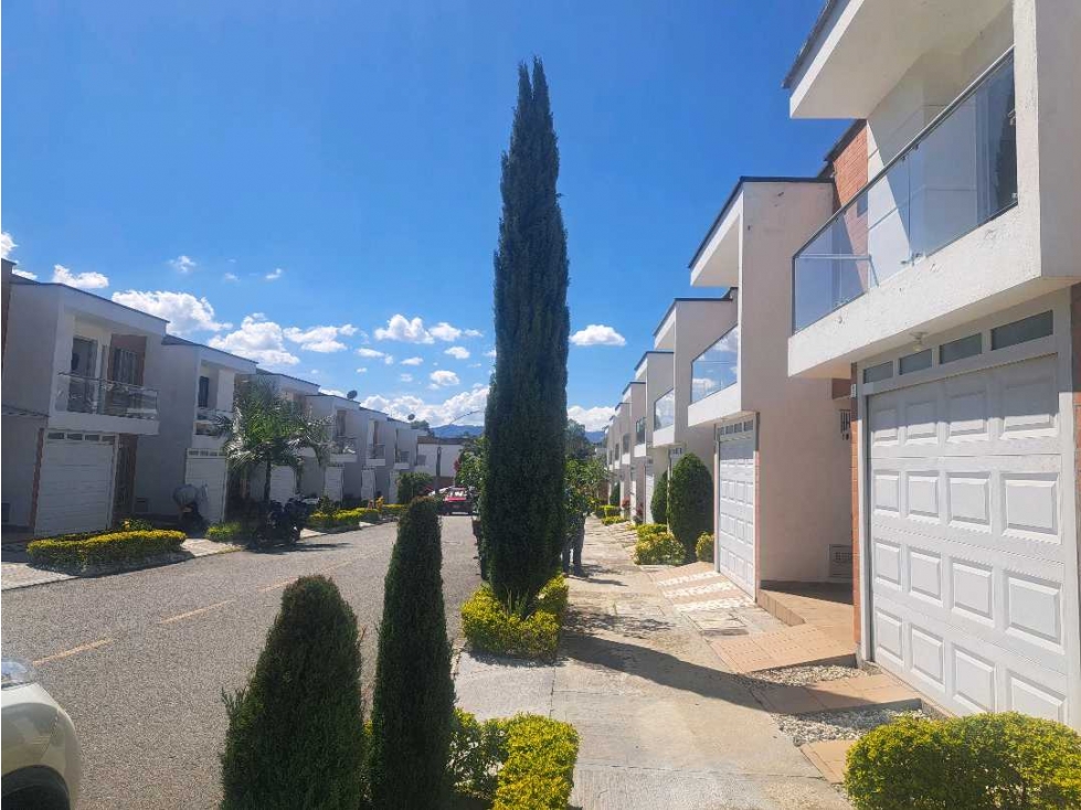 VENDO CASA ENRIONEGRO ANTIOQUIA