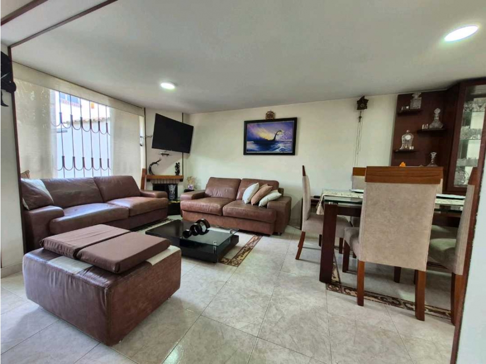 VENDO CASA ESQUINERA DE DOS NIVELES EN CONJUNTO EN CHIA. — foto 2