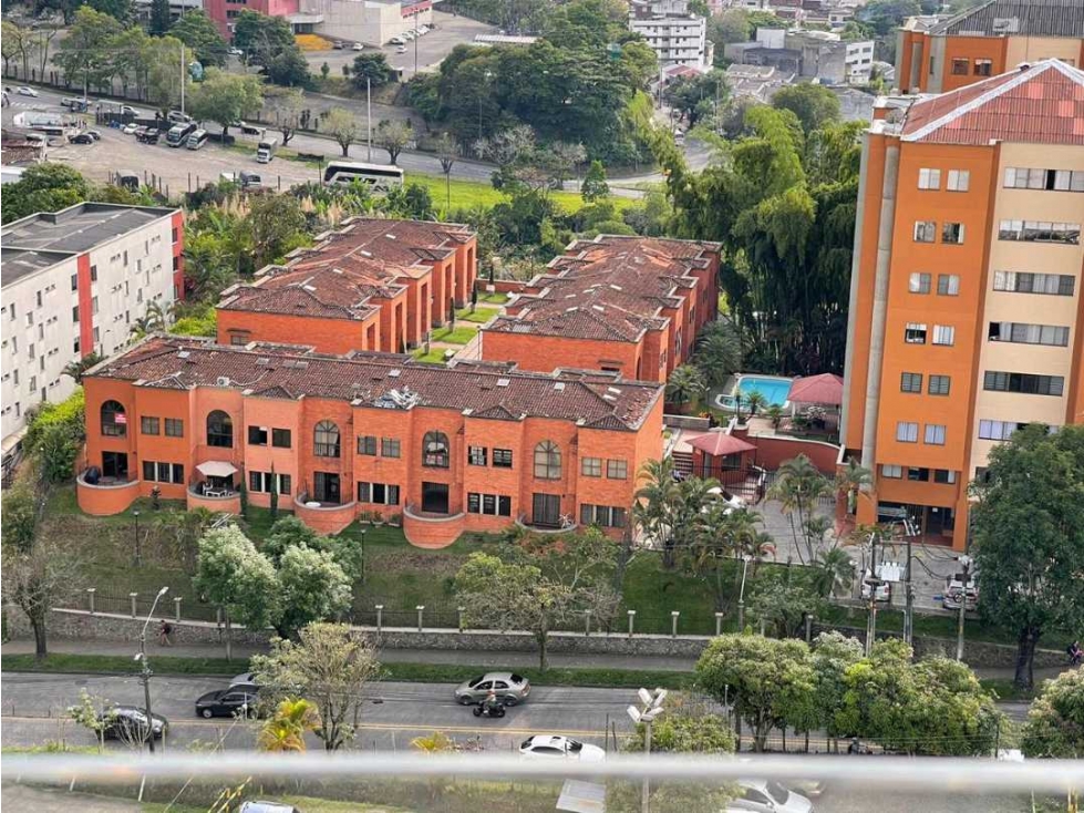 VENDO CASA ESQUINERA EN CONJUNTO CERRADO DE PINARES PEREIRA