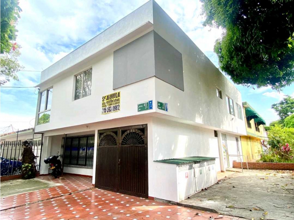 Vendo casa esquinera en cali barrio el lido area lote 384 renta 10 M — foto 2