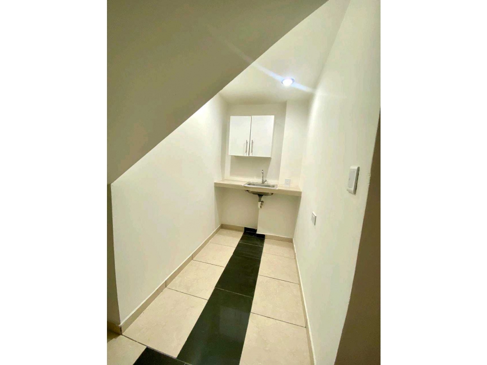 Vendo casa esquinera en cali barrio el lido area lote 384 renta 10 M — foto 5