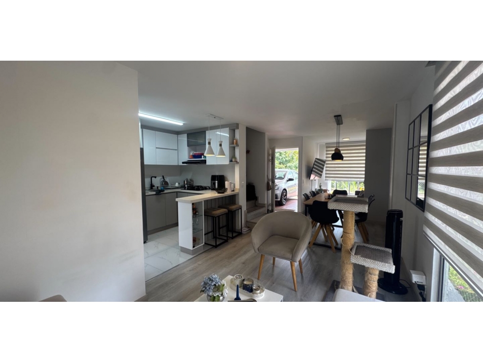 VENDO CASA ESQUINERA EN LA VILLA PEREIRA — foto 5
