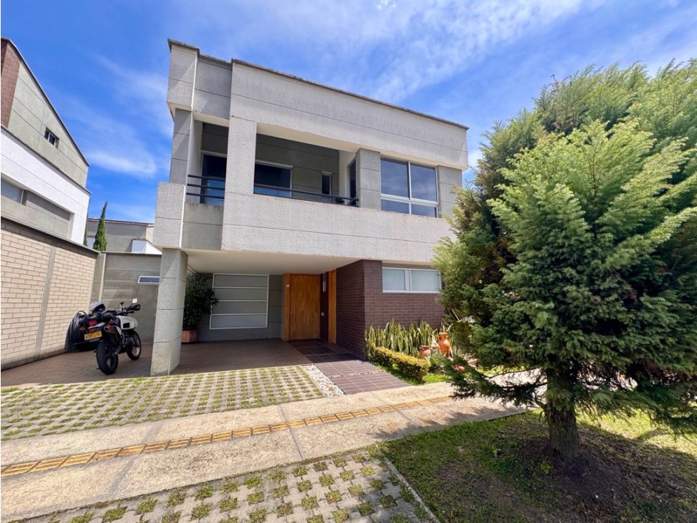 Vendo Casa esquinera en Rionegro sector Barro blanco — foto 2