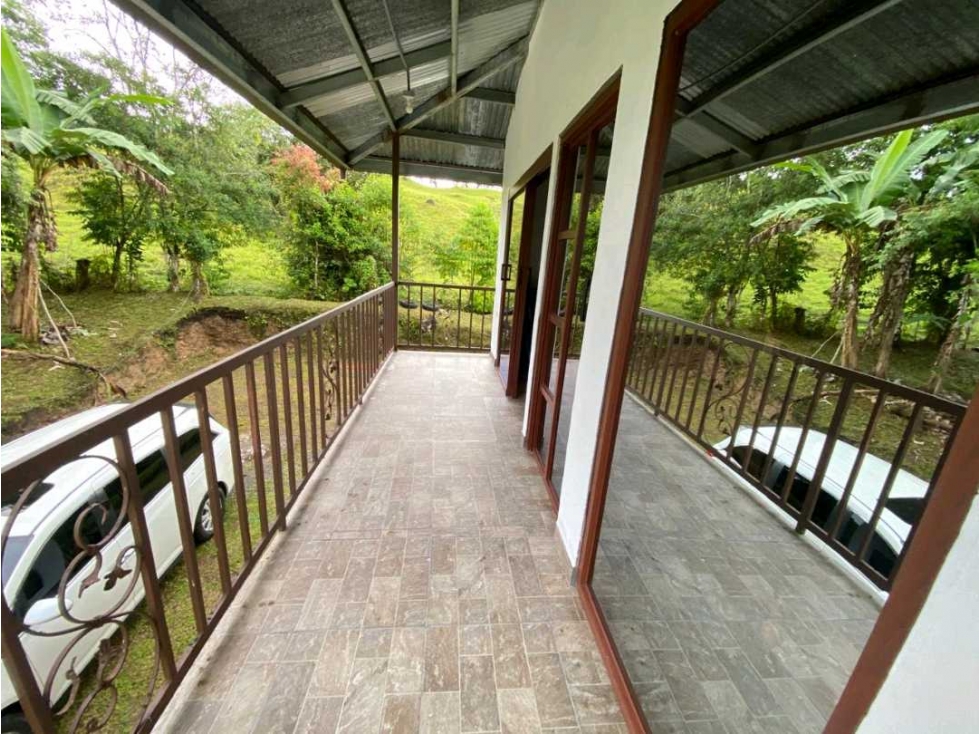 VENDO CASA ESTILO CABAÑA EN CUESTA DE PIEDRA, VIA VOLCAN, 2508mts2