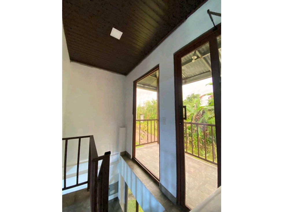 VENDO CASA ESTILO CABAÑA EN CUESTA DE PIEDRA, VIA VOLCAN, 2508mts2 — foto 4