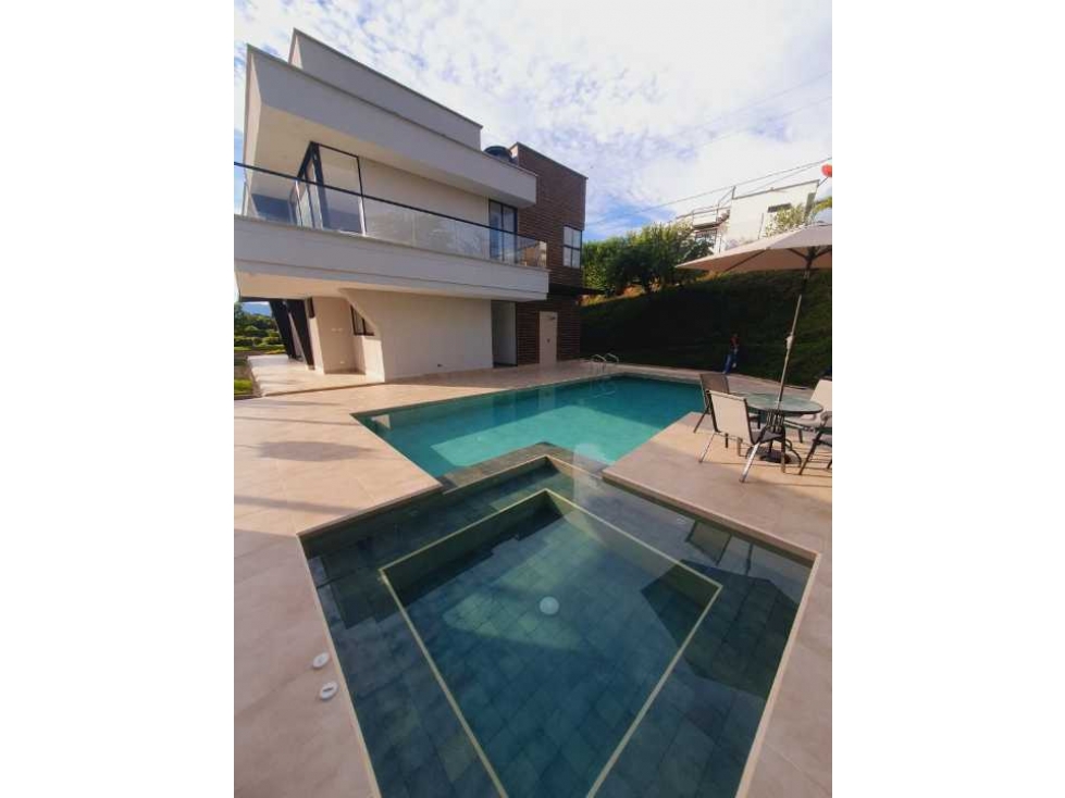 VENTA DE CASA FINCA EN SOPETRAN, INVERSIÓN Y DESCANSO.