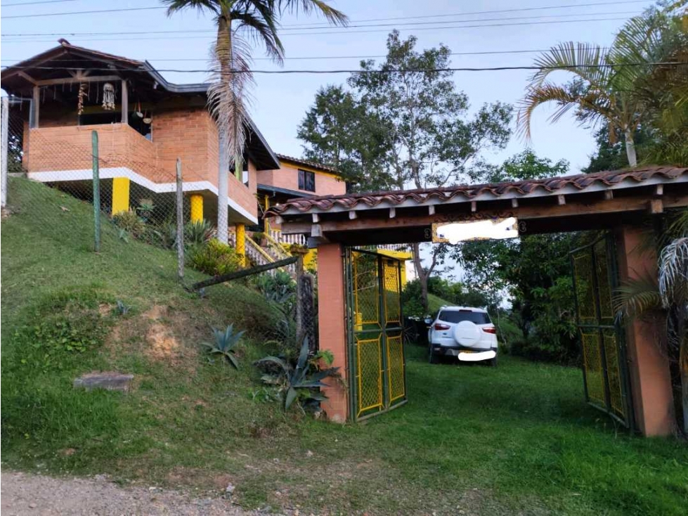 Vendo casa finca en vía aeropuerto Guarne — foto 4