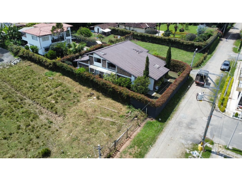 VENDO CASA FINCA URBANA EN LA CEJA ANTIOQUIA