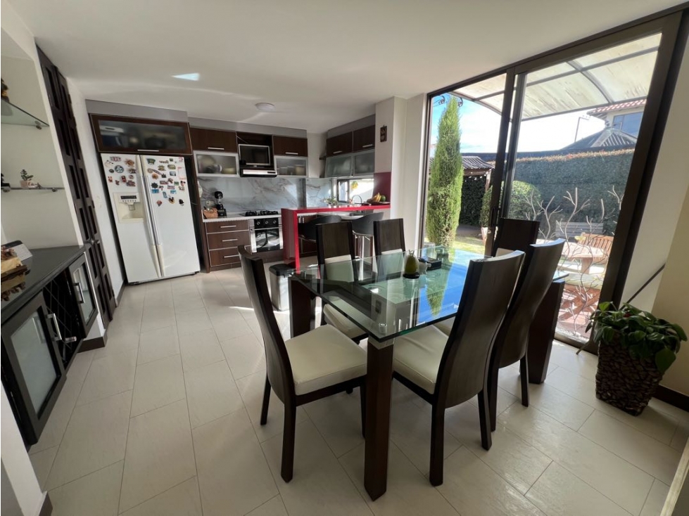 Vendo casa independiente con zona verde privada — foto 6
