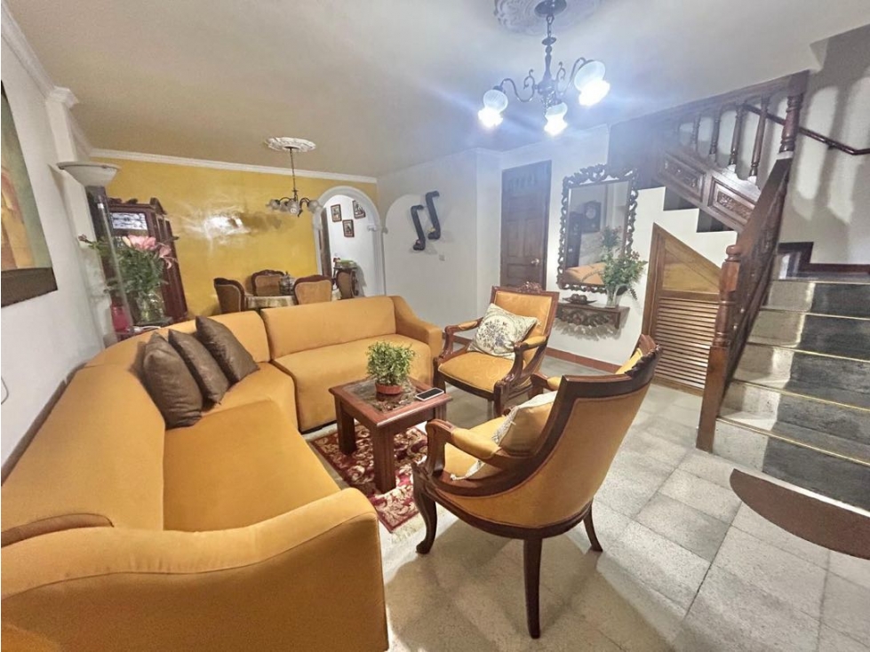 Vendo casa independiente de 2.5 niveles en Rionegro, cerca al parque — foto 3