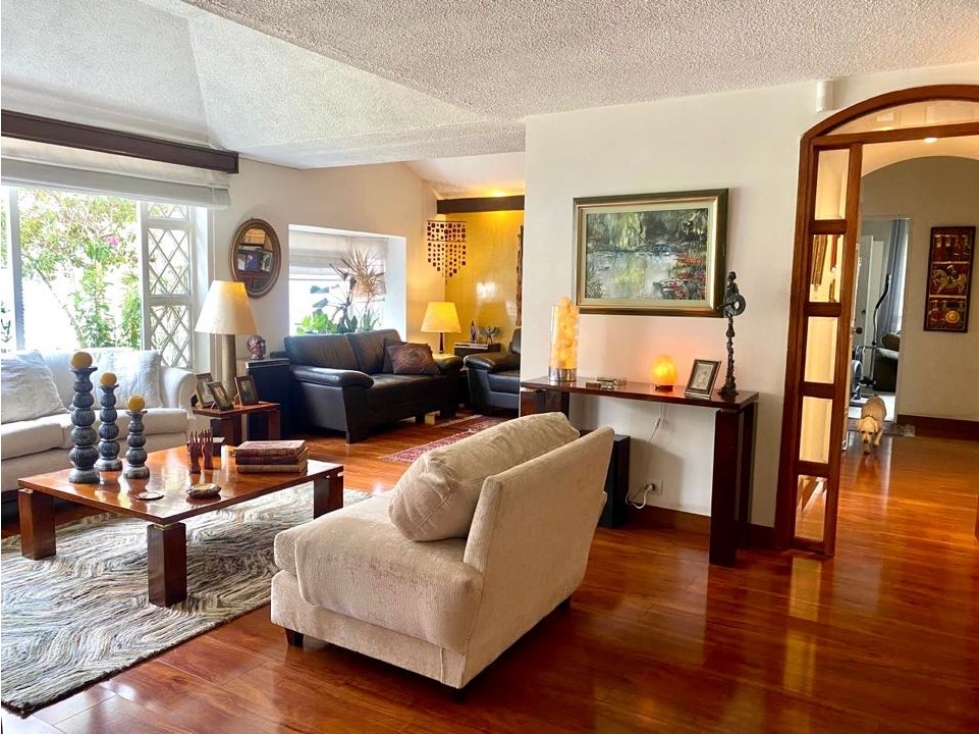 Vendo casa interior esquinera en conjunto Antigua