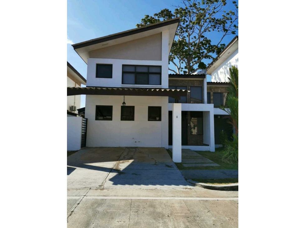 VENDO CASA LB EN LA CHORRERA COSTA VERDE PUERTO MADERO 4R