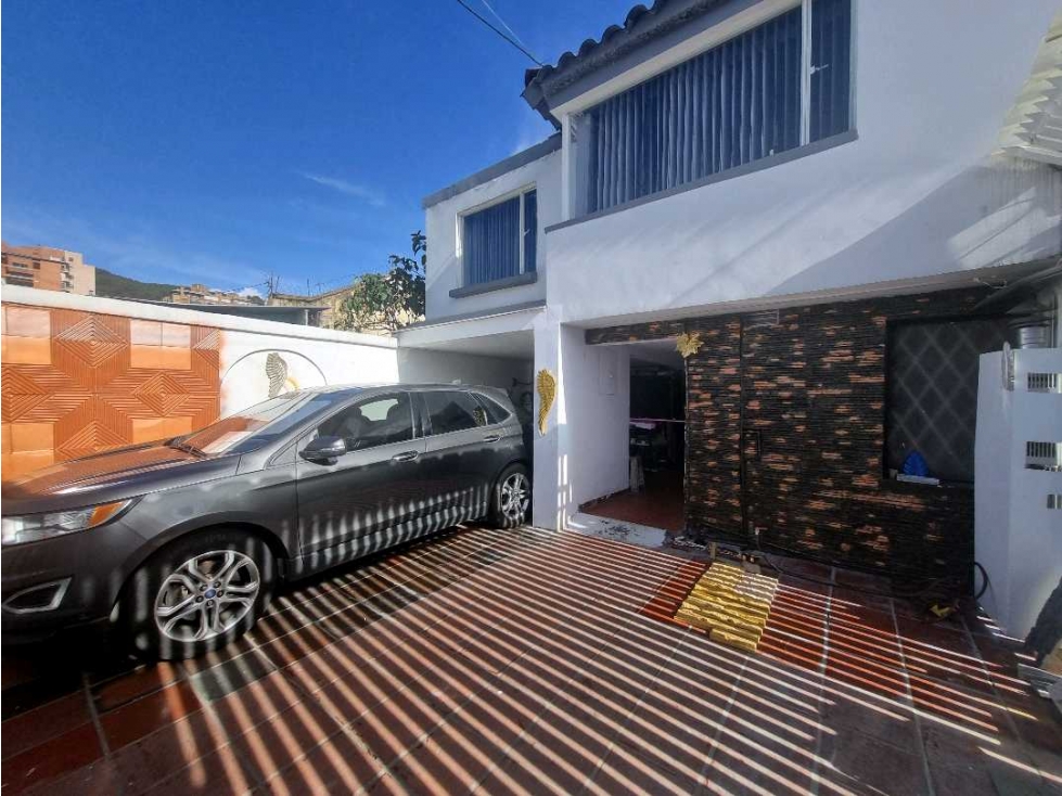 VENDO CASA LISBOA BOGOTA