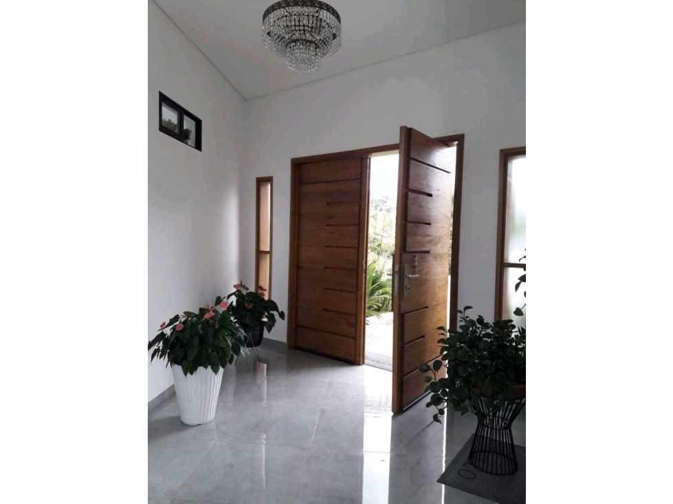 Vendo Casa llano Grande Rionegro,Área del lote 2566.30 Mtrs,$2000 — foto 5