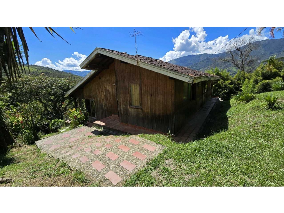 VENDO CASA LOTE EN COPACABANA ANTIOQUIA