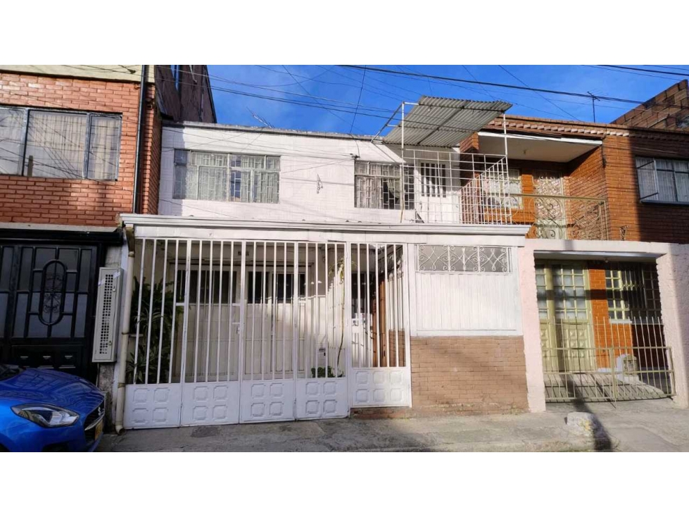 VENDO CASA LOTE EN KENNEDY BOG PARA REMODELACION O CONSTRUCCIÓN NUEVA — foto 2