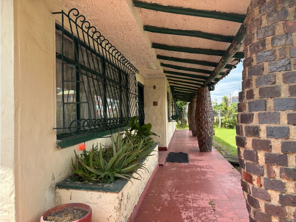 Vendo CASA LOTE en Tíquisa-Chia.1.590mtrs. Casa+2bodegas.$2.200Mlls-YG — foto 2
