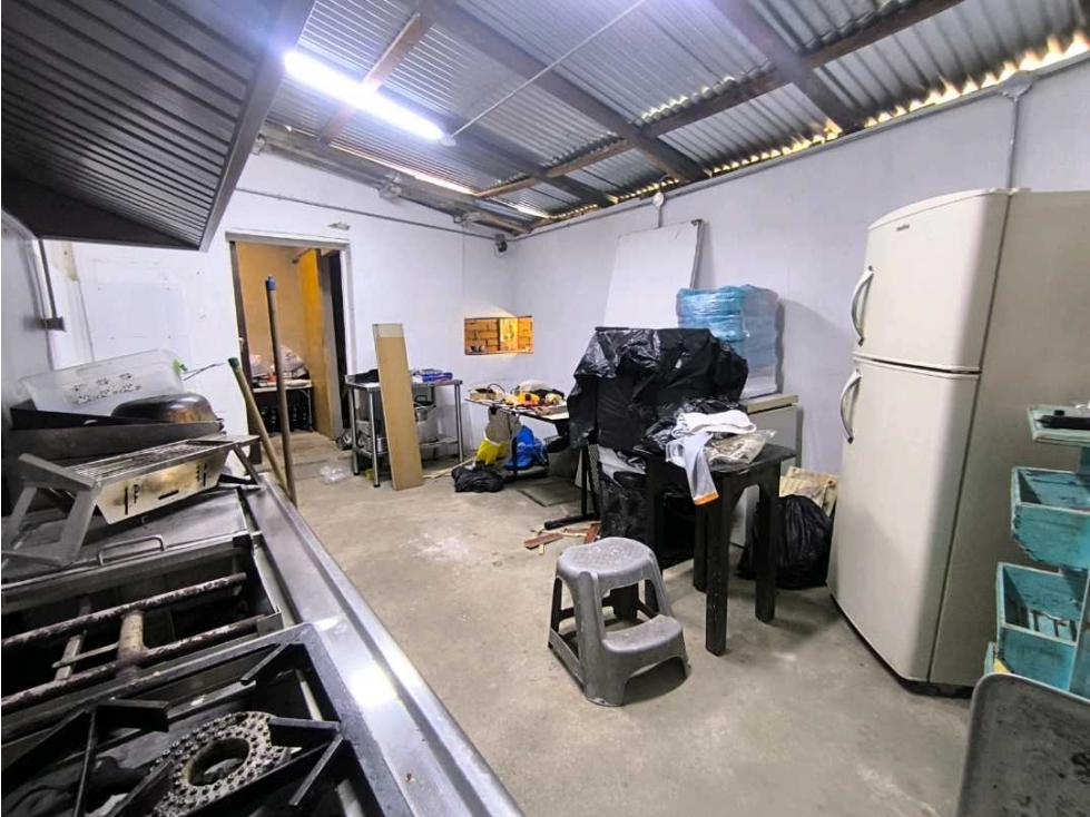 VENDO CASA LOTE LAURELES PARA EDIFICAR HASTA 7 PISOS — foto 5