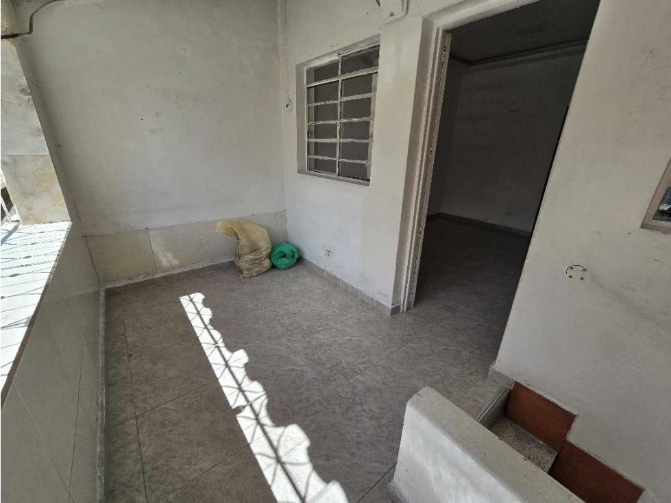 Vendo casa lote Manrrique Central — foto 6