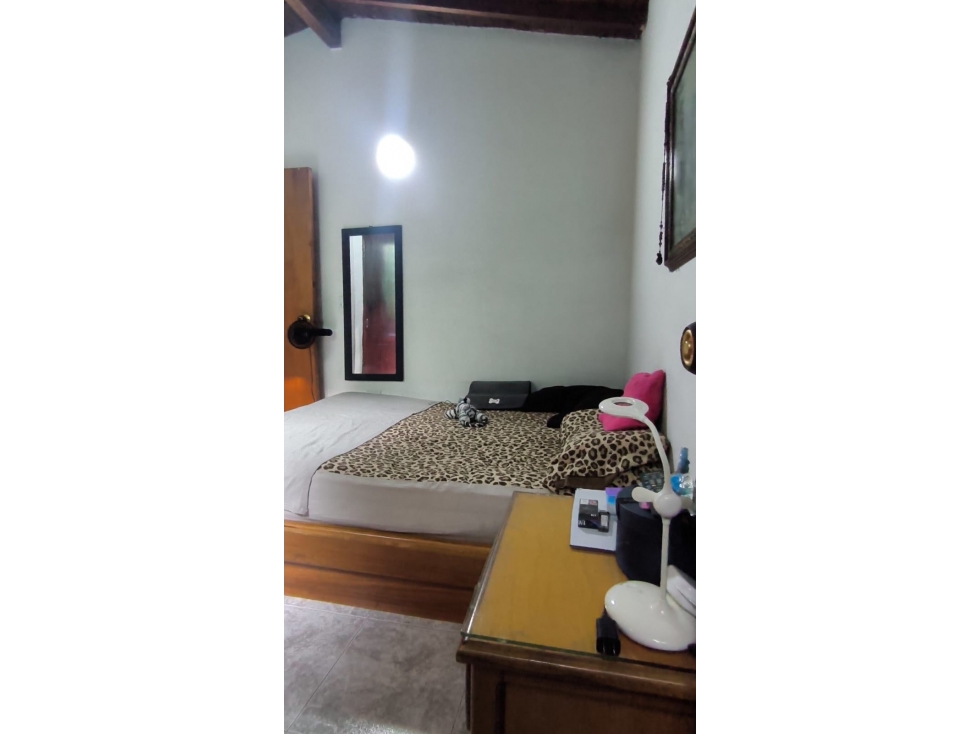 VENDO CASA LOTE UNIFAMILIAR + TERRAZA CON MATRÍCULAS INDEP. CRISTO REY — foto 2