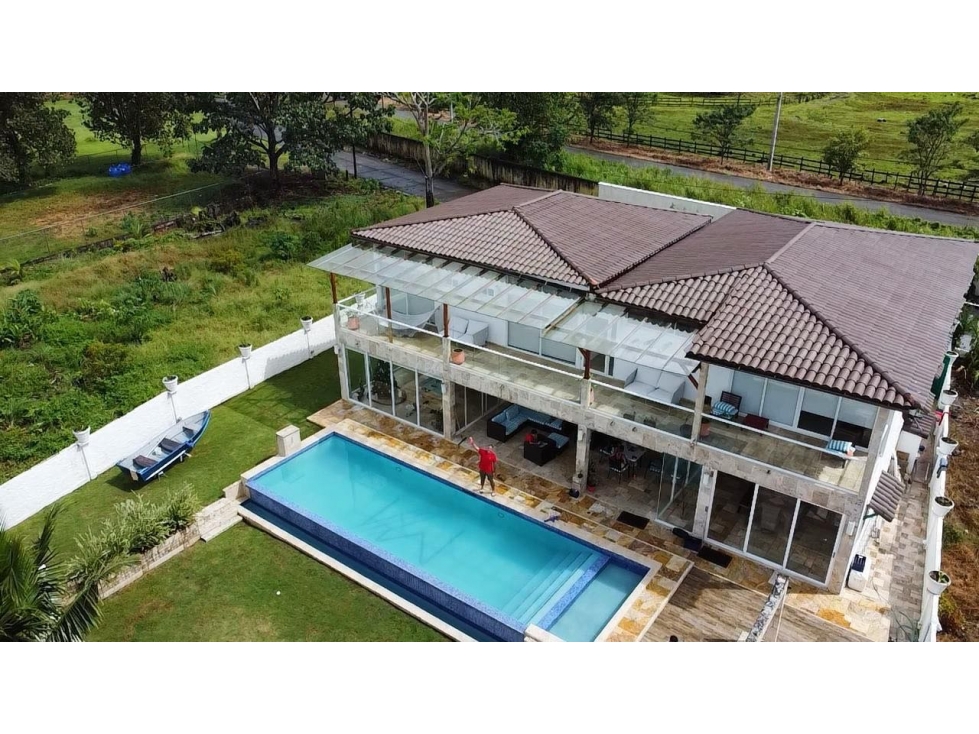 Vendo Casa lujosa en San Marino Ocean Front. Colón - 3