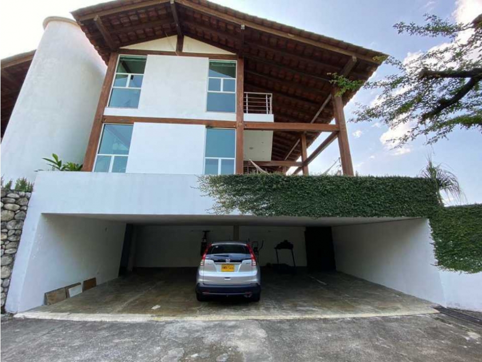 VENDO CASA LUXURY EN PANCE CALI