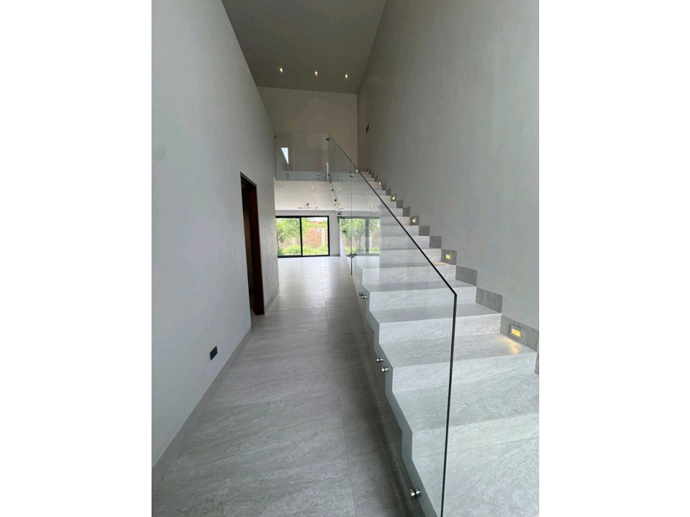 Vendo Casa Moderna al Norte en Privado — foto 4