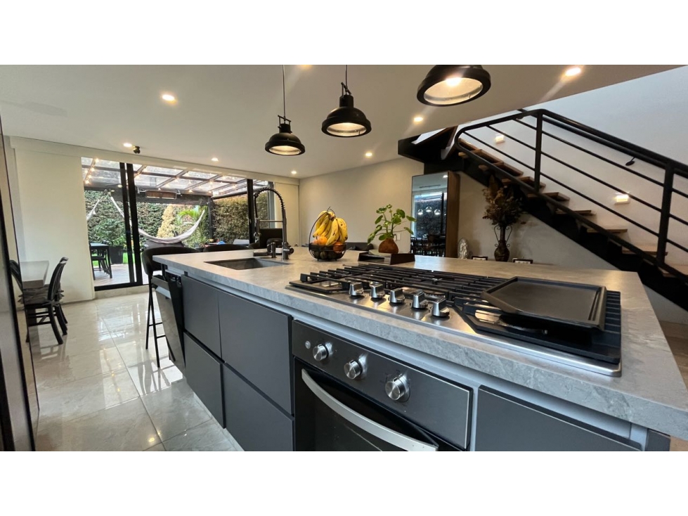 Vendo casa moderna con zona verde club house — foto 6
