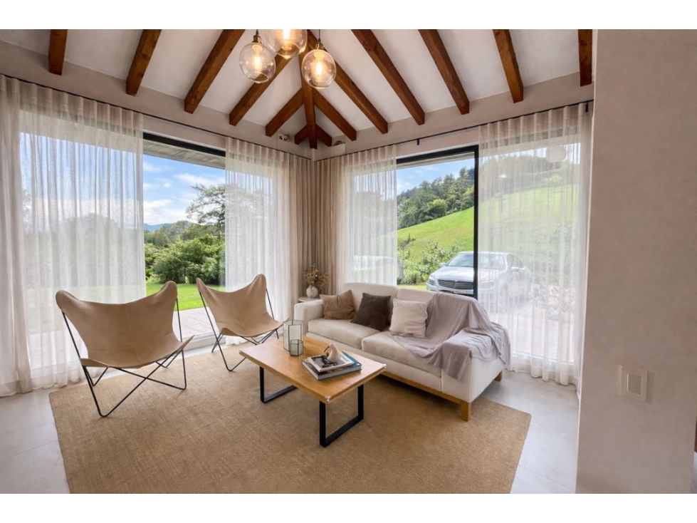 VENDO CASA MODERNA EN SAJONIA MUY CERCA DEL AEROPUERTO JMC RIONEGRO — foto 2