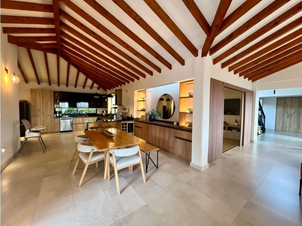 VENDO CASA MODERNA EN SAJONIA MUY CERCA DEL AEROPUERTO JMC RIONEGRO — foto 3