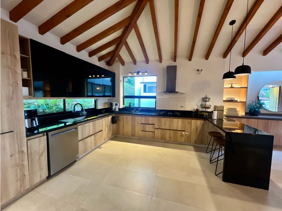 VENDO CASA MODERNA EN SAJONIA MUY CERCA DEL AEROPUERTO JMC RIONEGRO — foto 4
