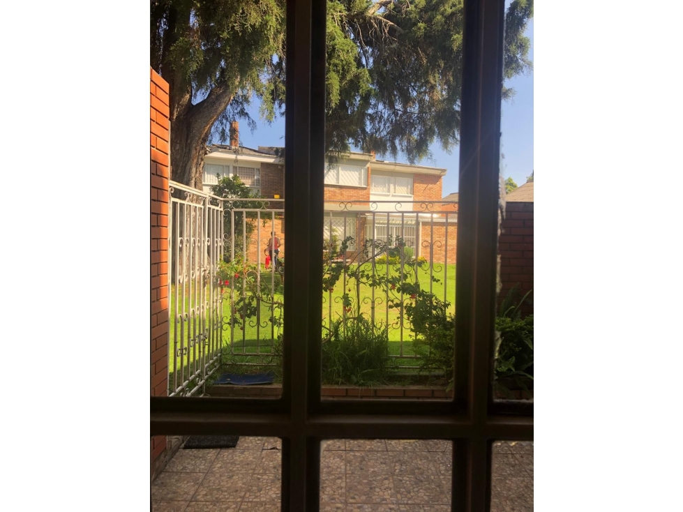 VENDO CASA NIZA CORDOBA REMODELADA