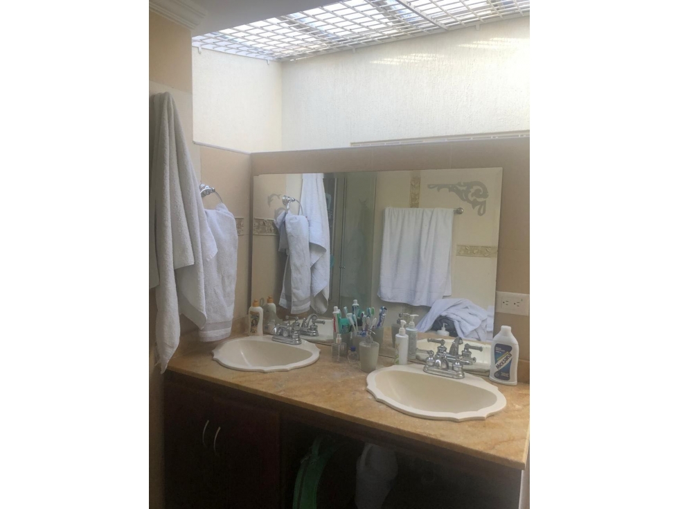 VENDO CASA NIZA CORDOBA REMODELADA — foto 6