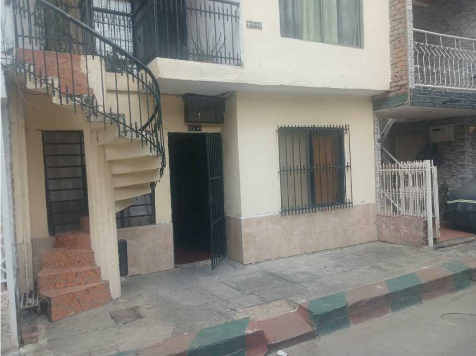 Vendo casa norte de cali barrio calimio 2 pisos independiente terraza
