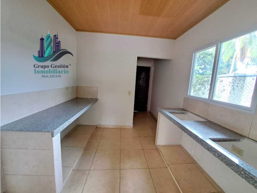 VENDO CASA NUEVA EN LOTE DE 1895M2 - 2